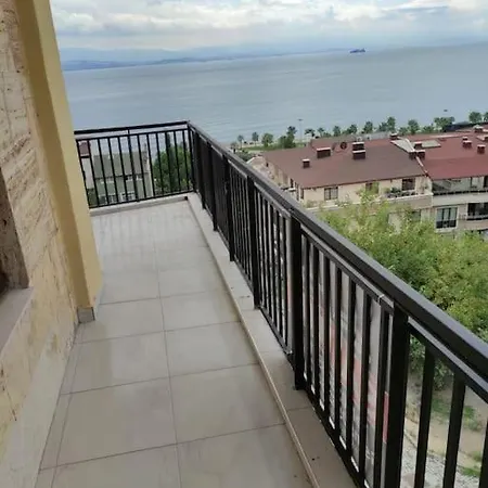 Apartment просторная 2 1 с панорамным видом на море