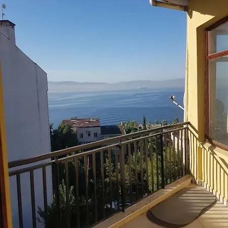 Apartment просторная 2 1 с панорамным видом на море