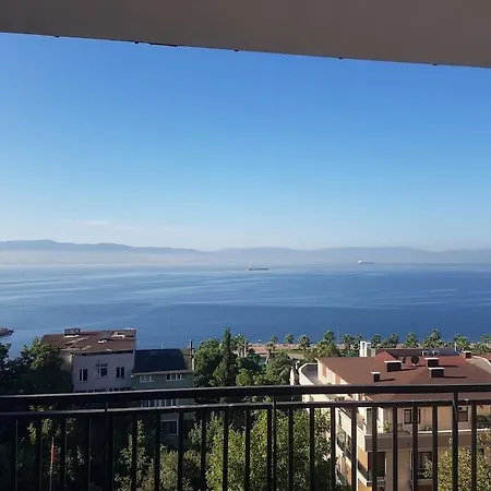 דירה просторная 2 1 с панорамным видом на море *